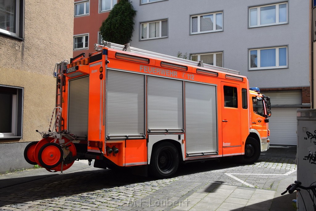 Feuer 1 Kellerbrand Koeln Deutz Grabengasse P101.JPG - Miklos Laubert